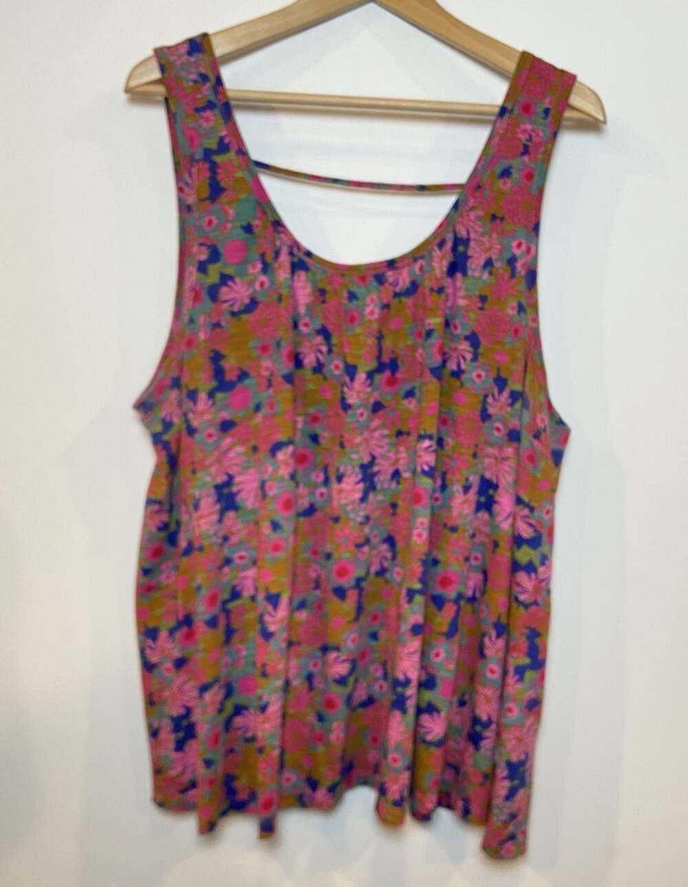 Natural Life Tank Top Sleeveless A Line Swing Pink Blue Floral Size XL
